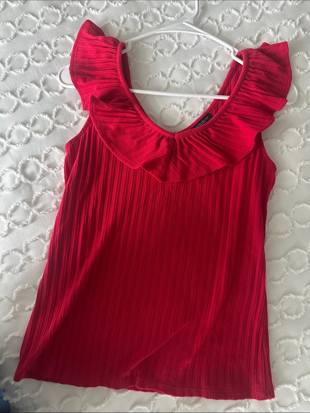 Ann Taylor Factory Ruffle Neck Tank Top in Raspberry Size Small Like New - Picture 2 of 5